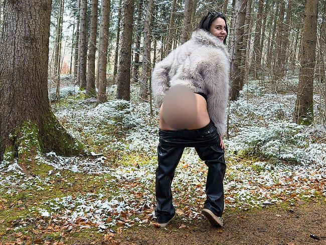 Jenny_Stella's Porno Video: VERSAUTER SCHNEEHASE! per***ser Familienvater fi*tET mir sein sper*A bis zur Gebärmutter rein!