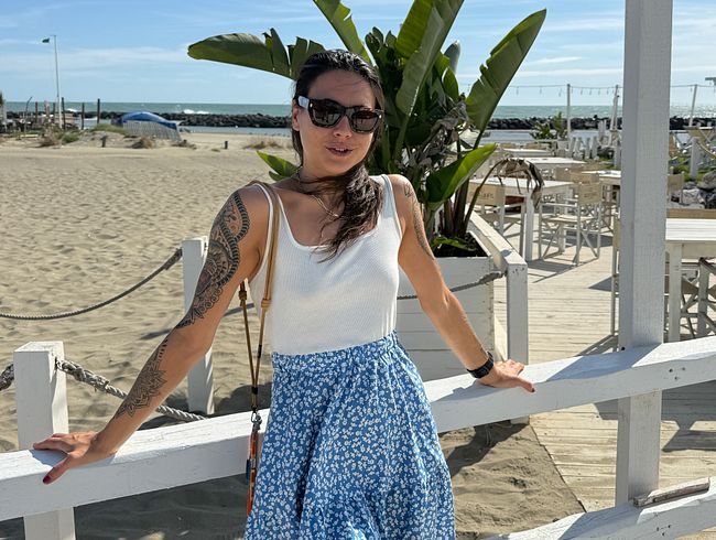 Jenny_Stella Porno Video: 100 % echt PUBLIK & VERSAUT! Meine per***sE s*x-REISE nach BERLIN! HIN?REIN?& (fast) ZURÜCK!