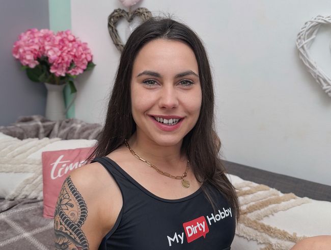 Jenny_Stella Porno Video: 100 % PRIVAT! PRIVAT bin ich noch versauter – Deine DEVOTE SCHLAMPE + ana*- und musc**cream**e!