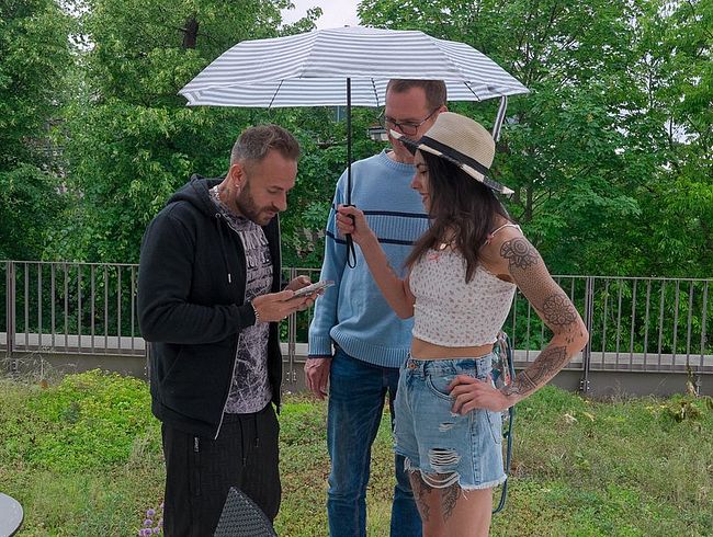 Jenny_Stella Porno Video: Boah krass! PFINGST-SANDWICH! PICKNICK wird zum fi**-NICK! Doppelt gestopft & doppelt zerrissen!