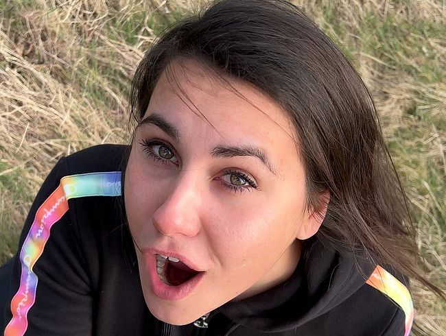 Jenny_Stella Porno Video: Erwischt! Spanner muss das Handy für POV halten!