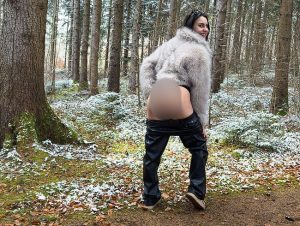 Jenny_Stella Porno Video: VERSAUTER SCHNEEHASE! per***ser Familienvater fi*tET mir sein sper*A bis zur Gebärmutter rein!