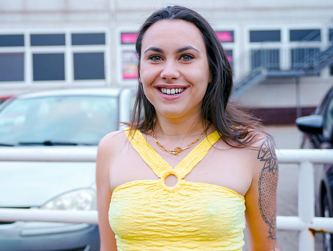 Jenny_Stella Porno Video: Wie oft hat er ABGEspri**T? Mein erstes Mal im echten p*rno-KINO!